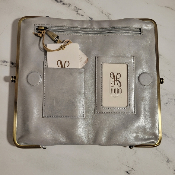 NWT HOBO LE Lauren Wallet/Clutch Silver Metallic Leather - Picture 6 of 10